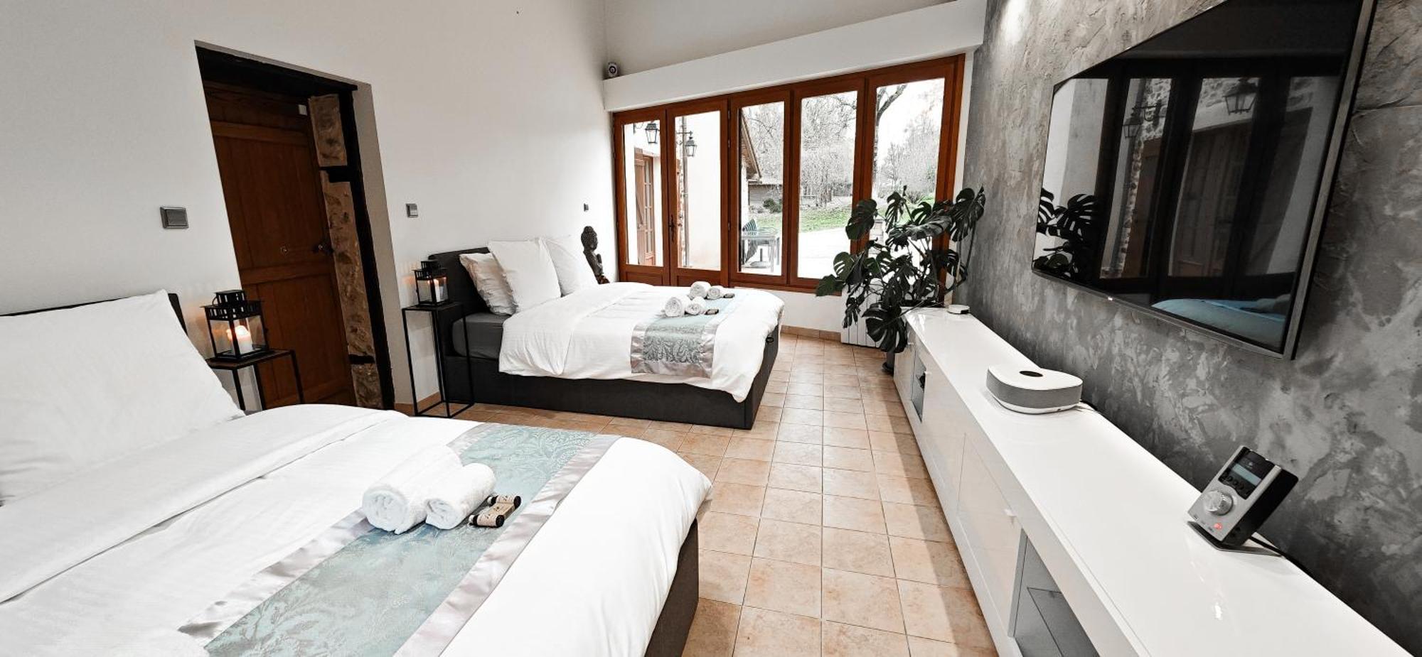 Villa Tagibao Avec Piscine Chauffee Et Spa Lesterps Εξωτερικό φωτογραφία